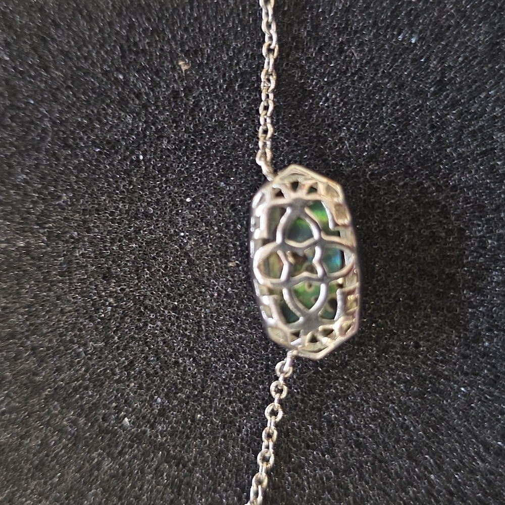 Kendra Scott Elisa in Abalone Shell Silver Pendant 16" - Picture 5 of 5